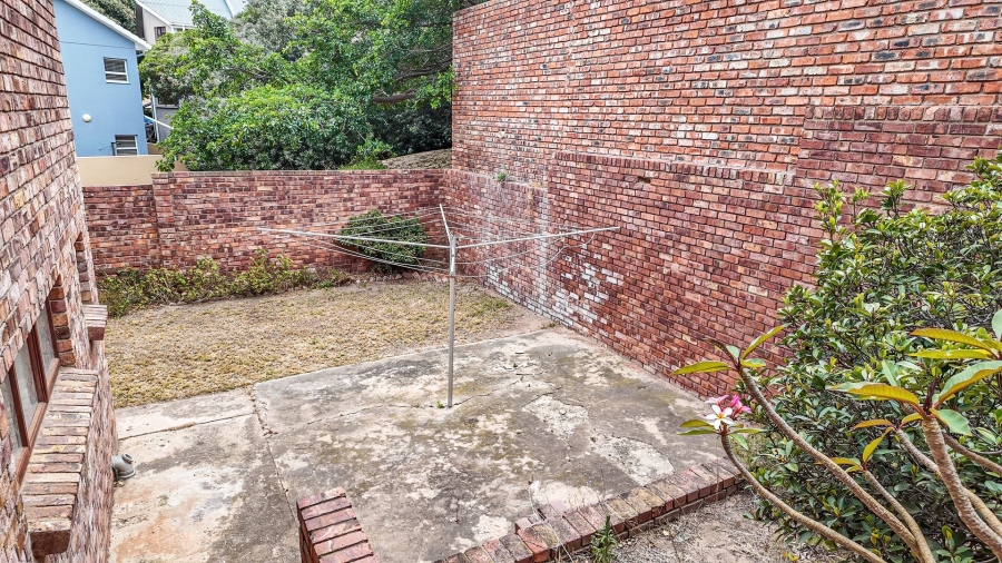 4 Bedroom Property for Sale in Bayview Western Cape